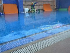 -戊辰亲子游泳俱乐部