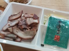 -李连贵熏肉大饼(金隅嘉品Mall店)
