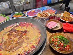 -萍姐火锅·公路夜市(武汉首店)