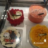 面包很丝滑。「丹麦松松」喜欢吃肉松的可以选择这款