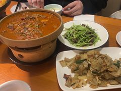 -莲餐厅·湖北菜·潜江小龙虾店(愚园路店)