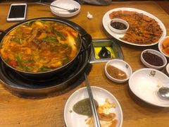 -喇喇排骨火锅·传统韩式脊骨汤(望京西园总店)