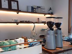 -Line 咖啡(石厦花园店)