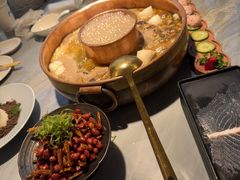 -慢丽江·云南野生菌土鸡锅(付家庄店)