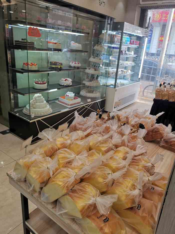 今度烘焙(北肖墙店)-"今度烘焙在太原越来越好,连锁店开了很多,.