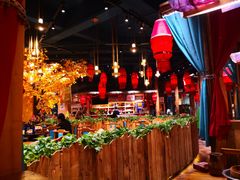 -老滇山寨•云南特色菜•地方菜•民族风情歌舞表演(金碧店)