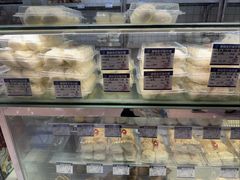 -白玉兰食品甜凤店(合生汇店)