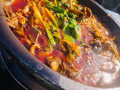 黄辣丁-都江堰石锅鱼