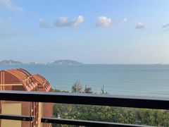 -三亚湾海居雅高铂尔曼度假酒店