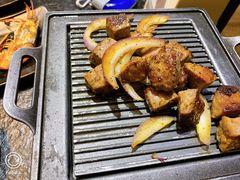 -大众食代铁板烧烤肉自助餐厅