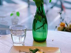 -ZING COFFEE 镜咖啡