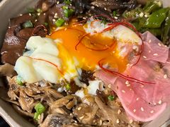 -Ameigo梅果·云贵川bistro(长宁来福士店)