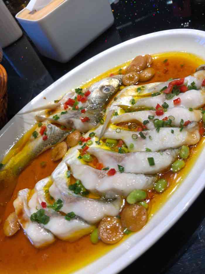 去常州游玩在大从点评上搜到了唐宴晚上去了这家店点了糖油封煎芋头糟