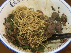 -裕新楼粉面馆·石磨手工粉(四方坪店)