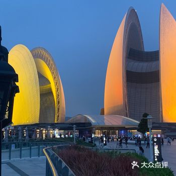 四天游打卡珠海：日月贝-圆明新园-渔女-灯塔