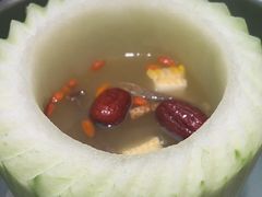 -得意咚瓜·顺德鱼生·冬瓜火锅(深圳首店)