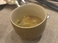 -东方红海鲜百汇(国际大厦店)