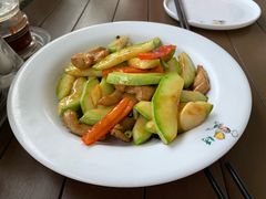 云南脆瓜炒鸡柳-香港表哥茶餐厅(银泰百货店)