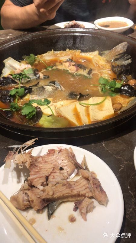咱屯子锅台鱼(东站路店)鲜鱼锅图片