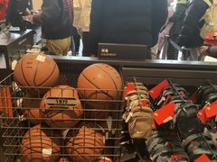 -NIKE上海青浦优选体验店
