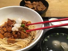 -哇蛙牛功夫面渝都料理(龙阳广场店)