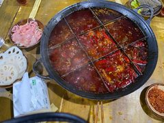 -正南齊北重庆老火锅(光华村直营店)