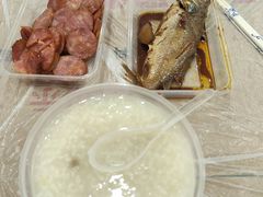 -蓝精灵饺子店