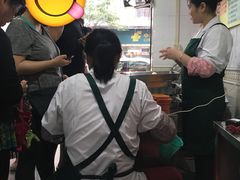 等位区-芬芳甜品(同福路店)