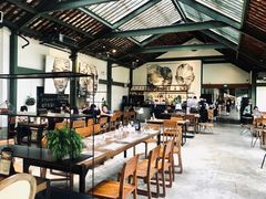 -喜洲吧·江畔老船厂·庭院餐厅(喜临院店)