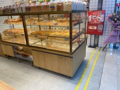 面包甜点陈列柜-面包新语(滨湖万达店)