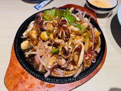 -小船渔村•大连菜•大连焖鱼(黄河路店)