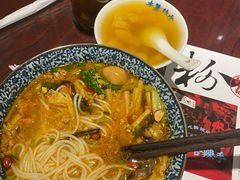 -粉家柳州螺蛳粉(杨宅路店)