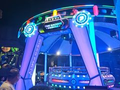 -蓝精灵乐园·世茂精灵之城主题乐园