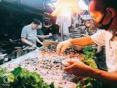 -六合夜市