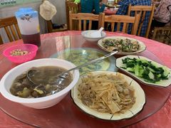 -银峰农庄·特色烧鸡·鲜无花果浸鸡