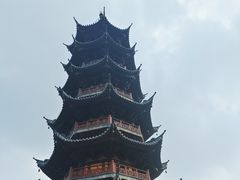 -龙华寺