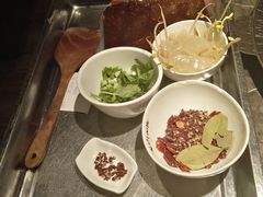 -大鱼山房鱼头火锅(老字号品质店)