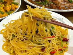 -鲁南仔·滕州炒鸡(经三路店)