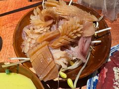 特色发鱿鱼-周小明火锅(黑金冠社区店)