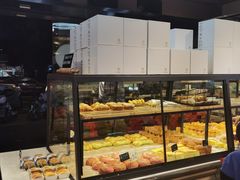 面包甜点陈列柜-华丰贺氏(福新西路店)