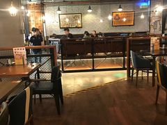 大堂-机器人火炉披萨