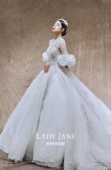 -Lady  Jane高端婚纱礼服馆