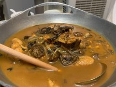 小鸡炖蘑菇-关东小磨东北菜(上海长风大悦城店)