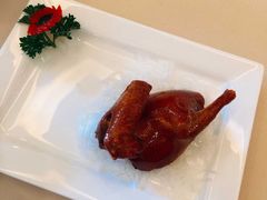 烤乳鸽-利苑酒家(华熙国际店)
