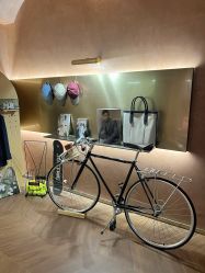 -优刻西服西装定制(金轮国际广场店)