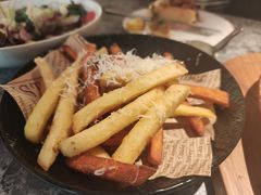 -芭莉与彩虹西餐厅(成都合生汇店)