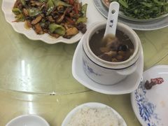 -始于2011柳周农家菜沙田柚美食店(东大街店)