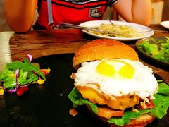 -HIGH FIVE哈福手工汉堡(桂林路店)