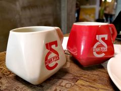 -HIGH FIVE哈福手工汉堡(桂林路店)