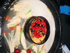 -老酉火锅(阳明古镇店)